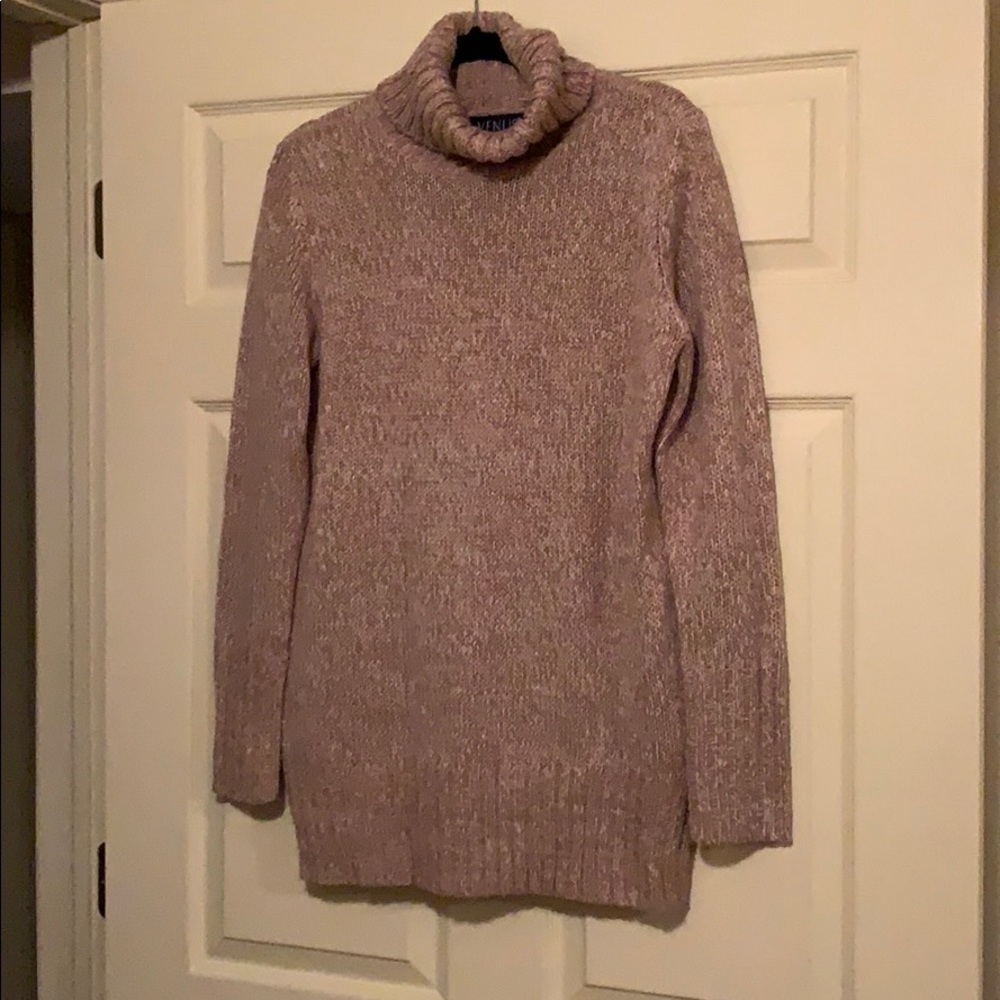 Venus sweater